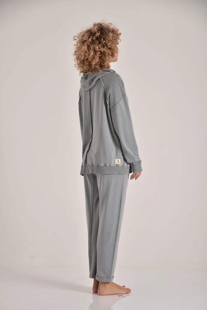 The Oversized Jacket - Image 3